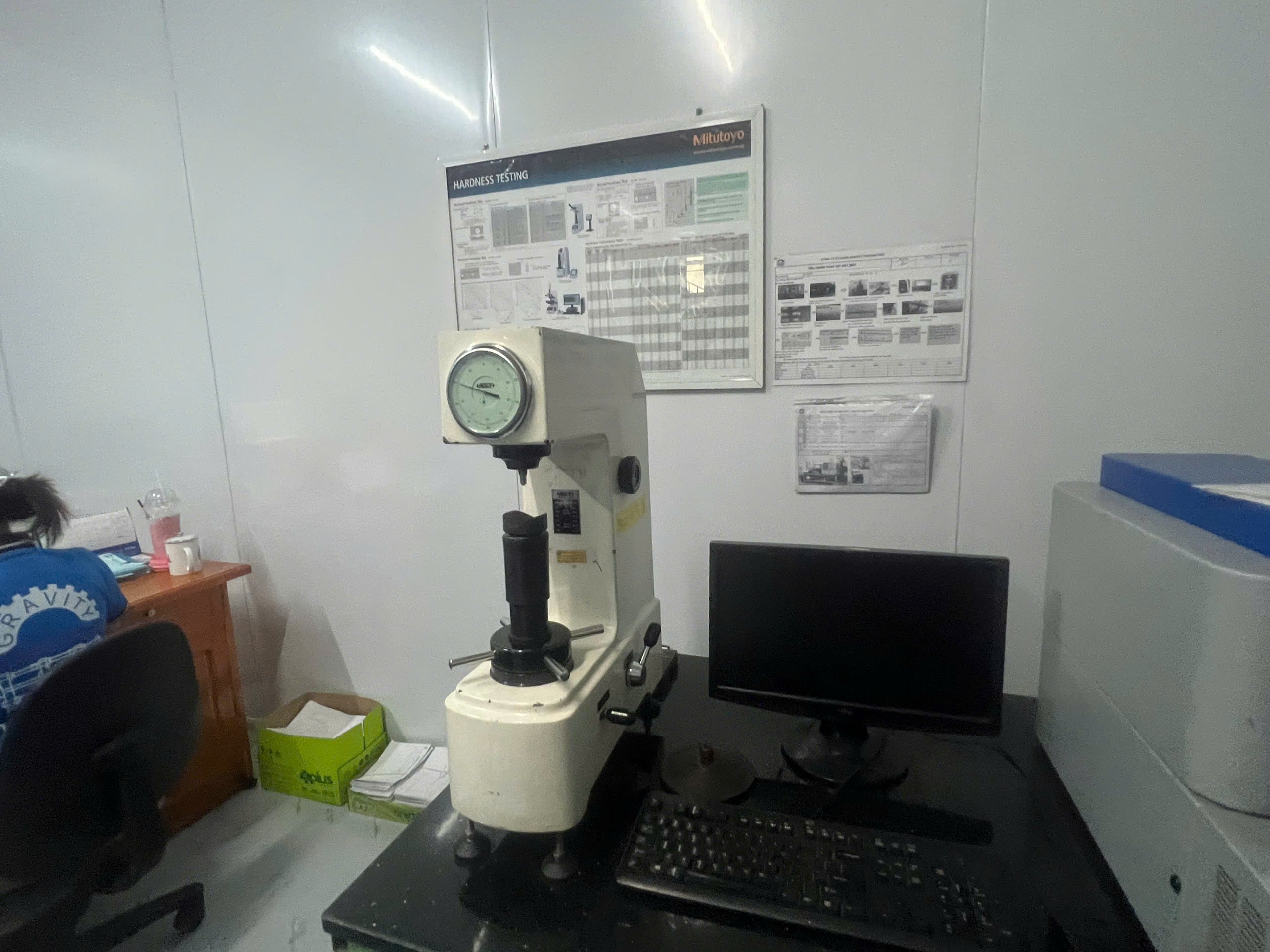 Rockwell Hardness Tester.jpg